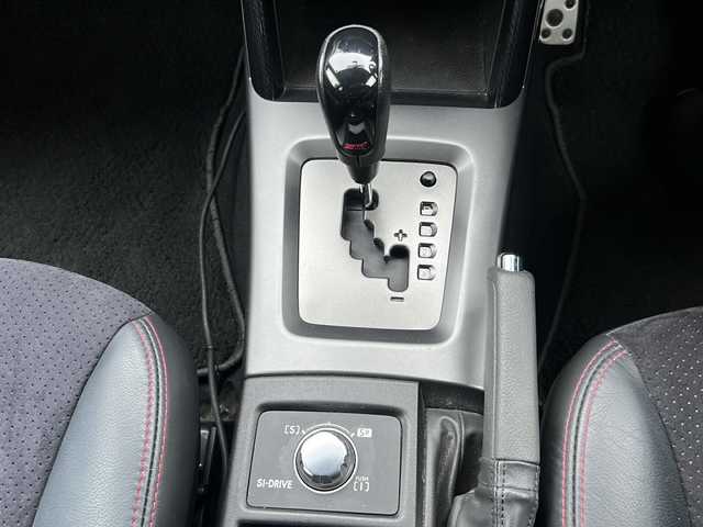 スバル フォレスター tS 東京都 2011(平23)年 6.9万km サテンホワイトパール AWD/社外ナビ（AVIC-HRZ900)/フルセグTV・DVD再生機能あり/クルーズコントロール/パドルシフト/パワーシート(D＋N席）/シートヒーター(D＋N席）/HIDライト/フロントSTIエアロ/フロントドライブレコーダー/STI１７インチアルミ/スタッドレスタイヤ積込