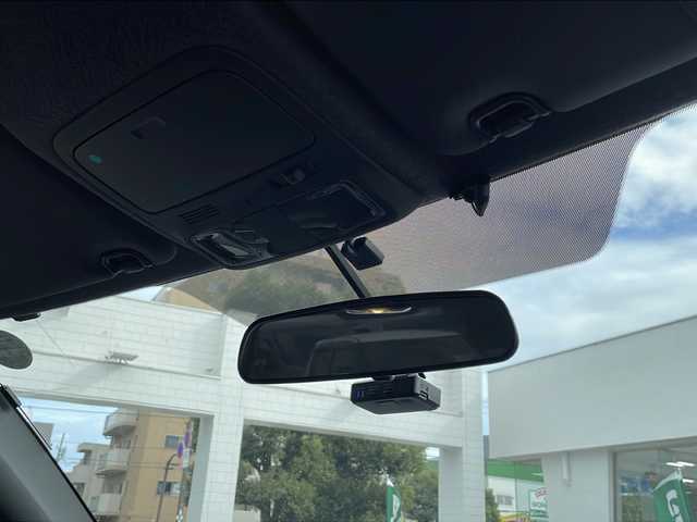 スバル フォレスター tS 東京都 2011(平23)年 6.9万km サテンホワイトパール AWD/社外ナビ（AVIC-HRZ900)/フルセグTV・DVD再生機能あり/クルーズコントロール/パドルシフト/パワーシート(D＋N席）/シートヒーター(D＋N席）/HIDライト/フロントSTIエアロ/フロントドライブレコーダー/STI１７インチアルミ/スタッドレスタイヤ積込