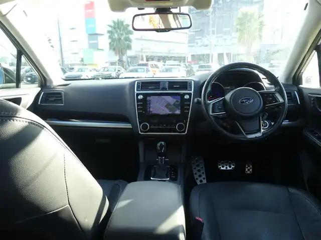 スバル アウトバック リミテッド 千葉県 2017(平29)年 7.7万km ダークブルーパール アイサイト/スバルリヤビークルディテクション/ブラックレザーシート/前席パワーシート/シートヒーター/ダイヤトーンサウンドナビ/地デジTV/【DVD/CD再生機能　Bluetooth接続】/フロント/サイド/バックカメラ/フリップダウンモニター/革巻きステアリング/ステアリングスイッチ/パドルシフト/ETC/LEDヘッドライト/フォグライト/ウインカーミラー/純正18インチアルミホイル/サイド/カーテンエアバッグ/キーレスアクセス