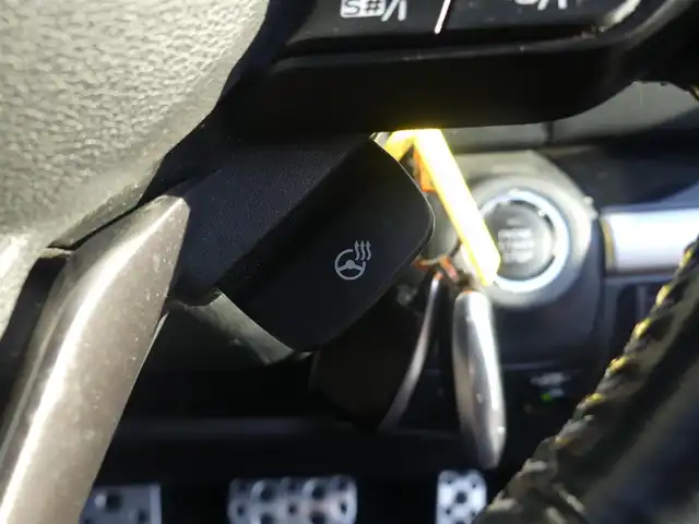 スバル アウトバック リミテッド 千葉県 2017(平29)年 7.7万km ダークブルーパール アイサイト/スバルリヤビークルディテクション/ブラックレザーシート/前席パワーシート/シートヒーター/ダイヤトーンサウンドナビ/地デジTV/【DVD/CD再生機能　Bluetooth接続】/フロント/サイド/バックカメラ/フリップダウンモニター/革巻きステアリング/ステアリングスイッチ/パドルシフト/ETC/LEDヘッドライト/フォグライト/ウインカーミラー/純正18インチアルミホイル/サイド/カーテンエアバッグ/キーレスアクセス