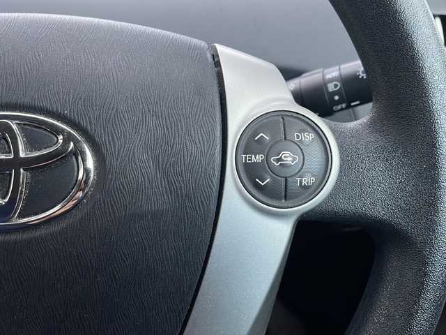 トヨタ プリウス S 福井県 2012(平24)年 8.4万km ブラック (株)IDOMが運営する【じしゃロン福井店】の自社ローン対象車両になります。こちらは現金またはオートローンご利用時の価格です。自社ローンご希望の方は別途その旨お申付け下さい/純正ナビ（CD・DVD・BT接続可）/フルセグテレビ/バックカメラ/ETC/HID/フォグランプ