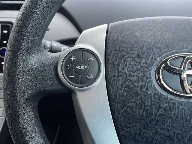 トヨタ プリウス S 福井県 2012(平24)年 8.4万km ブラック (株)IDOMが運営する【じしゃロン福井店】の自社ローン対象車両になります。こちらは現金またはオートローンご利用時の価格です。自社ローンご希望の方は別途その旨お申付け下さい/純正ナビ（CD・DVD・BT接続可）/フルセグテレビ/バックカメラ/ETC/HID/フォグランプ