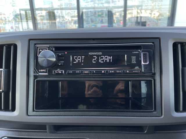 ホンダ Ｎ ＯＮＥ スタンダード ローダウン L 千葉県 2018(平30)年 2.5万km クリスタルブラックパール カーオーディオ/(CD/USB/AM/FM)/横滑り防止装置/ビルトインETC/アイドリングストップ/HIDヘッドライト/オートライト/ウィンカーミラー/電動格納ミラー/社外14インチAW/シートリフター/プッシュスタート/スマートキー/フロアマット/取扱説明書/保証書