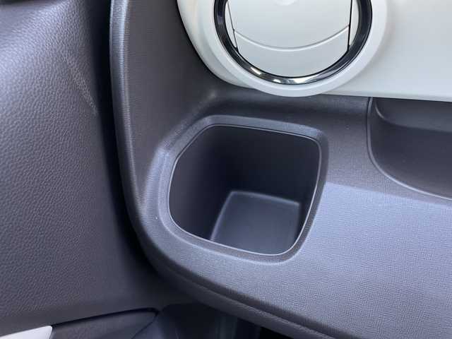 ホンダ Ｎ ＯＮＥ スタンダード ローダウン L 千葉県 2018(平30)年 2.5万km クリスタルブラックパール カーオーディオ/(CD/USB/AM/FM)/横滑り防止装置/ビルトインETC/アイドリングストップ/HIDヘッドライト/オートライト/ウィンカーミラー/電動格納ミラー/社外14インチAW/シートリフター/プッシュスタート/スマートキー/フロアマット/取扱説明書/保証書