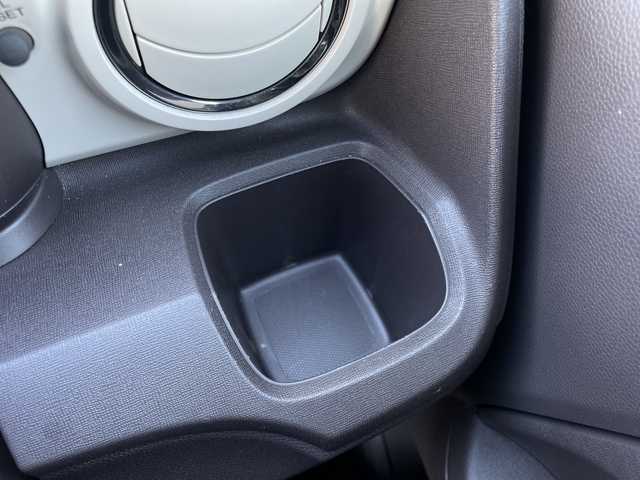 ホンダ Ｎ ＯＮＥ スタンダード ローダウン L 千葉県 2018(平30)年 2.5万km クリスタルブラックパール カーオーディオ/(CD/USB/AM/FM)/横滑り防止装置/ビルトインETC/アイドリングストップ/HIDヘッドライト/オートライト/ウィンカーミラー/電動格納ミラー/社外14インチAW/シートリフター/プッシュスタート/スマートキー/フロアマット/取扱説明書/保証書