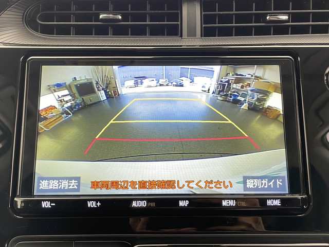 トヨタ アクア S スタイルブラック 長野県 2019(令1)年 3.9万km ホワイトパールクリスタルシャイン 純正9型SDナビ&フルセグTV&CD&DVD&BT/レーンディパーチャーアラート/パーキングサポートブレーキ/プリクラッシュセーフティ/クリアランスソナー/オートマチックハイビーム/先行車発進告知/ステアリングスイッチ/バックカメラ/ビルトインETC/LEDヘッドライト/オートライト/フロントフォグランプ/電動格納ミラー/ウィンカーミラー/純正15インチAW装着/純正フロアマット/プッシュスタート/スマートキー
