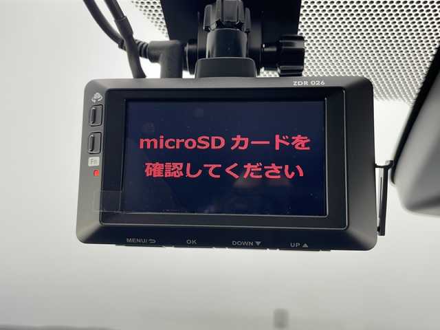 トヨタ アクア S スタイルブラック 長野県 2019(令1)年 3.9万km ホワイトパールクリスタルシャイン 純正9型SDナビ&フルセグTV&CD&DVD&BT/レーンディパーチャーアラート/パーキングサポートブレーキ/プリクラッシュセーフティ/クリアランスソナー/オートマチックハイビーム/先行車発進告知/ステアリングスイッチ/バックカメラ/ビルトインETC/LEDヘッドライト/オートライト/フロントフォグランプ/電動格納ミラー/ウィンカーミラー/純正15インチAW装着/純正フロアマット/プッシュスタート/スマートキー