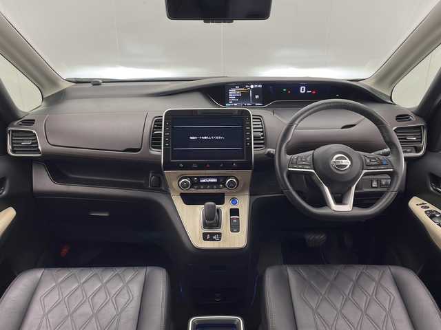 日産 セレナ e－パワー ハイウェイスター G 宮崎県 2020(令2)年 6.3万km ダイヤモンドブラック プロパイロット/エマ―ジェンシーブレーキ/LDW(車線逸脱警報）/LDP（車線逸脱防止支援）/BSW（後側方車両検知警報）/BSI(後側方衝突防止支援）/クリアランスソナー/オートマチックハイビーム/純正10インチSDナビ/フルセグTV/CD/DVD/Bluetooth/アラウンドビューモニター/純正11インチ後席フリップダウンモニター/両側パワースライドドア/ハンズフリーオートスライドドア/インテリジェントパーキングアシスト/LEDヘッドライト/ビルトインETC/純正ドライブレコーダー（DJ4-D)/純正16インチAW