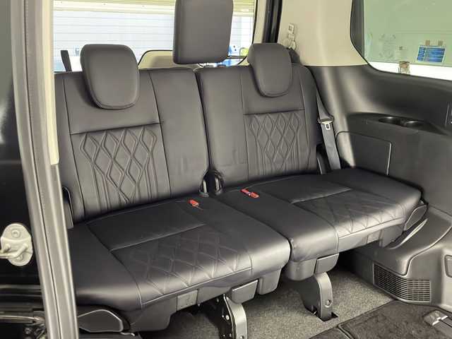 日産 セレナ e－パワー ハイウェイスター G 宮崎県 2020(令2)年 6.3万km ダイヤモンドブラック プロパイロット/エマ―ジェンシーブレーキ/LDW(車線逸脱警報）/LDP（車線逸脱防止支援）/BSW（後側方車両検知警報）/BSI(後側方衝突防止支援）/クリアランスソナー/オートマチックハイビーム/純正10インチSDナビ/フルセグTV/CD/DVD/Bluetooth/アラウンドビューモニター/純正11インチ後席フリップダウンモニター/両側パワースライドドア/ハンズフリーオートスライドドア/インテリジェントパーキングアシスト/LEDヘッドライト/ビルトインETC/純正ドライブレコーダー（DJ4-D)/純正16インチAW