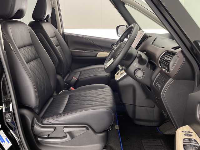 日産 セレナ e－パワー ハイウェイスター G 宮崎県 2020(令2)年 6.3万km ダイヤモンドブラック プロパイロット/エマ―ジェンシーブレーキ/LDW(車線逸脱警報）/LDP（車線逸脱防止支援）/BSW（後側方車両検知警報）/BSI(後側方衝突防止支援）/クリアランスソナー/オートマチックハイビーム/純正10インチSDナビ/フルセグTV/CD/DVD/Bluetooth/アラウンドビューモニター/純正11インチ後席フリップダウンモニター/両側パワースライドドア/ハンズフリーオートスライドドア/インテリジェントパーキングアシスト/LEDヘッドライト/ビルトインETC/純正ドライブレコーダー（DJ4-D)/純正16インチAW