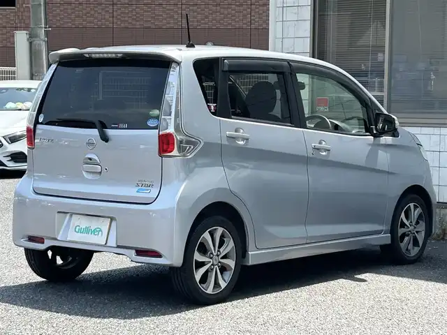 日産 デイズ ハイウェイスターG 福岡県 2015(平27)年 5.1万km クールシルバー 純正メモリナビ【MM115D-W】/　(AM/FM/CD/Bluetooth/iPod/WALKMAN/フルセグTV)/アラウンドビューモニター/バックモニター/ブレーキアシスト/純正15インチアルミホイール/電格ウィンカーミラー/ドアバイザー/ステアリングスイッチ/オートライト/社外フロアマット/ISOFIX/スペアキー×1(板キー)/保証書/取扱説明書/ナビ取扱説明書