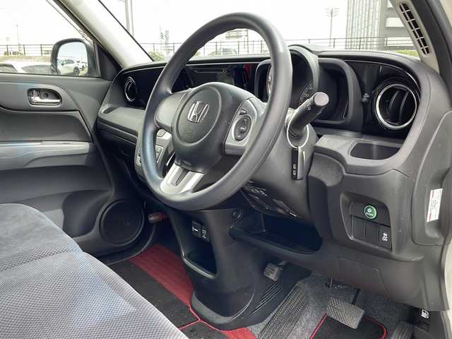 ホンダ Ｎ ＯＮＥ ツアラー Lパッケージ 新潟県 2013(平25)年 8.6万km プレミアムホワイトパール 4WD/純正ディスプレイオーディオ/CD/バックカメラ/クルーズコントロール/ベンチシート/パドルシフト/スマートキー/プッシュスタート/キセノンヘッドライト/オートライト/純正14インチアルミホイール