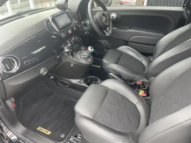 アバルト ５９５ スコルピオーネオーロ 福岡県 2021(令3)年 1.4万km 黒 ２００台限定車/レコードモンツァ（マフラー）/BeatsAudioプレミアムサウンドシステム/専用ハーフレザー/社外メモリナビ　/・地デジ/・Bluetooth/・バックカメラ/ブーストメーター/ステアリングスイッチ/KONI製リアアブソーバー/純正ツインスポーク１７ＡＷ/ドラレコ/ＥＴＣ