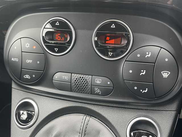アバルト ５９５ スコルピオーネオーロ 福岡県 2021(令3)年 1.4万km 黒 ２００台限定車/レコードモンツァ（マフラー）/BeatsAudioプレミアムサウンドシステム/専用ハーフレザー/社外メモリナビ　/・地デジ/・Bluetooth/・バックカメラ/ブーストメーター/ステアリングスイッチ/KONI製リアアブソーバー/純正ツインスポーク１７ＡＷ/ドラレコ/ＥＴＣ