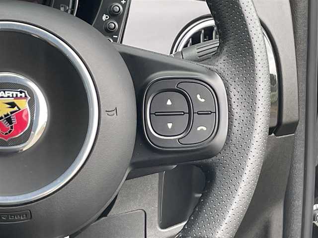 アバルト ５９５ スコルピオーネオーロ 福岡県 2021(令3)年 1.4万km 黒 ２００台限定車/レコードモンツァ（マフラー）/BeatsAudioプレミアムサウンドシステム/専用ハーフレザー/社外メモリナビ　/・地デジ/・Bluetooth/・バックカメラ/ブーストメーター/ステアリングスイッチ/KONI製リアアブソーバー/純正ツインスポーク１７ＡＷ/ドラレコ/ＥＴＣ