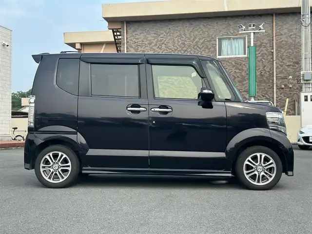 ホンダ Ｎ ＢＯＸ カスタム SSパッケージ 静岡県 2015(平27)年 6.3万km プレミアムゴールドパープルパール エンジンスタートボタン/パワーステアリング/パワーウィンドウ/保証書/取扱説明書/記録簿/オートエアコン/スマートキー/スペアキー１本/純正SDナビ（CD/BT/ワンセグ）/ドライブレコーダー前後/ベンチシート/フロアマット/両側パワースライドドア/純正アルミホイール/ABS/横滑り防止装置/盗難防止装置/オートライト/LEDヘッドライト/Wエアバック
