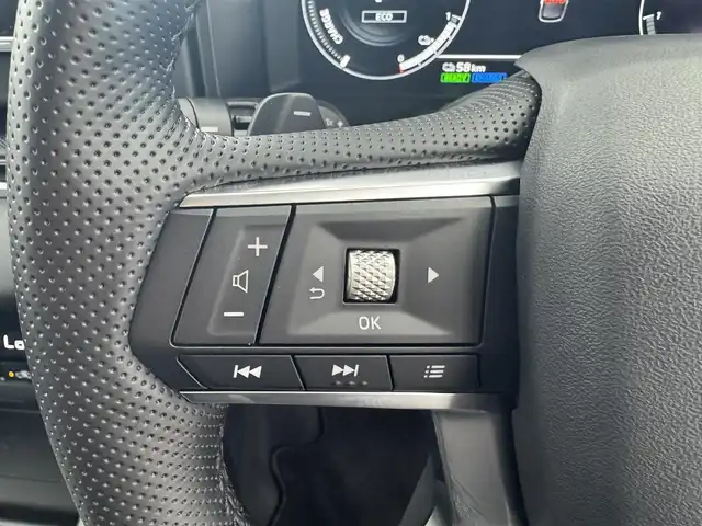 三菱 アウトランダー ＰＨＥＶ G 愛知県 2024(令6)年 0.1万km アメジストブラック 4WD/寒冷地仕様/マイパイロット/　　・レーダークルーズコントロール/　　・車線維持支援機能/メーカーオプション純正9インチスマホ連動ナビゲーション/　　・Bluetooth/フルセグTV/HDMI/マルチアラウンドモニター/ヘッドアップディスプレイ/置くだけ充電/AC100V/ステアリングリモコン/ステアリングヒーター/ハーフレザーシート/パワーシート（D席）/シートヒーター（前席）/純正テールゲートスポイラー/純正18インチアルミホイール/アダプティブLEDヘッドライト/オートマチックハイビーム/フォグランプ（前/後）/ブラインドスポットモニター/ダウンヒルアシストコントロール/スペアキー