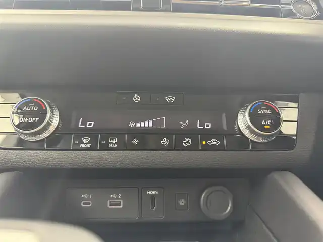 三菱 アウトランダー ＰＨＥＶ G 愛知県 2024(令6)年 0.1万km アメジストブラック 4WD/寒冷地仕様/マイパイロット/　　・レーダークルーズコントロール/　　・車線維持支援機能/メーカーオプション純正9インチスマホ連動ナビゲーション/　　・Bluetooth/フルセグTV/HDMI/マルチアラウンドモニター/ヘッドアップディスプレイ/置くだけ充電/AC100V/ステアリングリモコン/ステアリングヒーター/ハーフレザーシート/パワーシート（D席）/シートヒーター（前席）/純正テールゲートスポイラー/純正18インチアルミホイール/アダプティブLEDヘッドライト/オートマチックハイビーム/フォグランプ（前/後）/ブラインドスポットモニター/ダウンヒルアシストコントロール/スペアキー