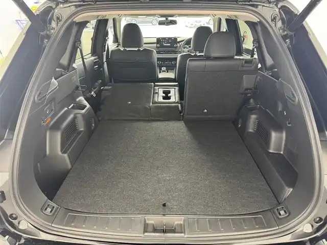 三菱 アウトランダー ＰＨＥＶ G 愛知県 2024(令6)年 0.1万km アメジストブラック 4WD/寒冷地仕様/マイパイロット/　　・レーダークルーズコントロール/　　・車線維持支援機能/メーカーオプション純正9インチスマホ連動ナビゲーション/　　・Bluetooth/フルセグTV/HDMI/マルチアラウンドモニター/ヘッドアップディスプレイ/置くだけ充電/AC100V/ステアリングリモコン/ステアリングヒーター/ハーフレザーシート/パワーシート（D席）/シートヒーター（前席）/純正テールゲートスポイラー/純正18インチアルミホイール/アダプティブLEDヘッドライト/オートマチックハイビーム/フォグランプ（前/後）/ブラインドスポットモニター/ダウンヒルアシストコントロール/スペアキー