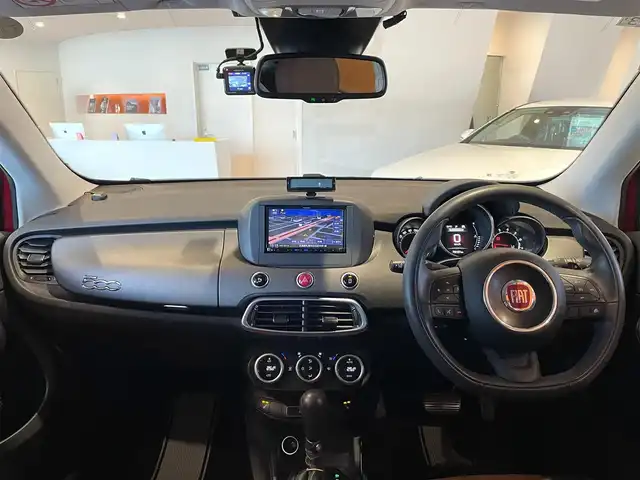 フィアット ５００Ｘ クロスプラス 道央・札幌 2017(平29)年 7.6万km 赤 メモリナビ（純正オーディオ荷室内にて稼働）/フルセグテレビ/バックカメラ/アイドリングストップ/ウィンカーミラー/クルーズコントロール/プッシュスタート/ETC/HID