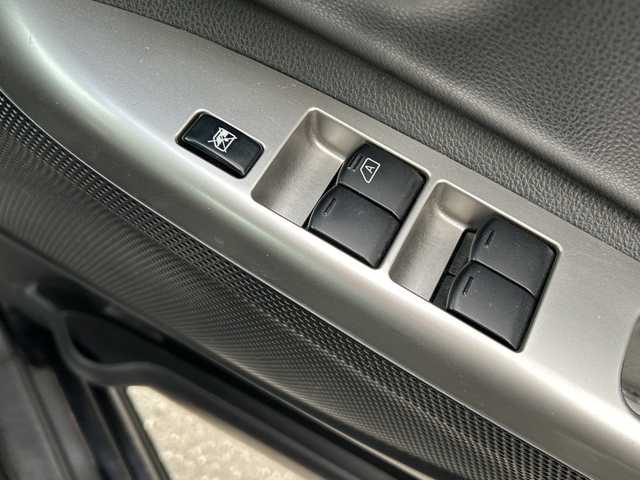 日産 デイズ ルークス HWS X Vセレ +SeftyⅡ 茨城県 2015(平27)年 7.3万km ブラック 純正７インチＳＤナビ【MC314D-W】/(地デジTV・CD・DVD・BT・ラジオ再生)/片側パワースライドドア/衝突軽減システム/横滑り防止機能/ETC/純正14インチアルミホイール/純正フロアマット/スマートキー/プッシュスタート