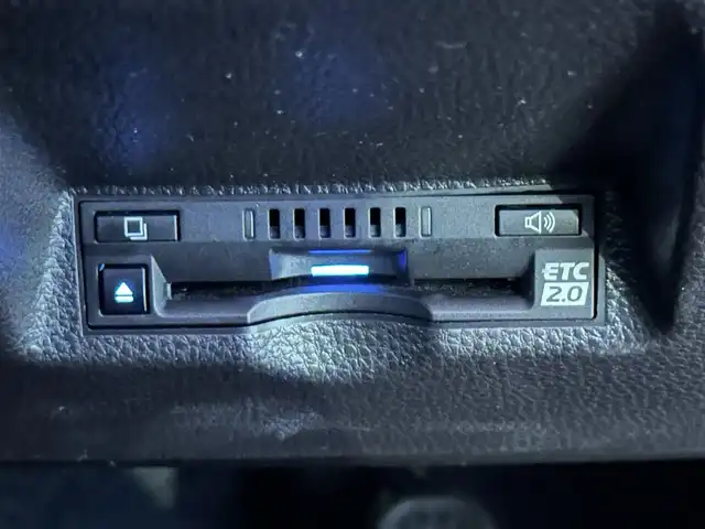 トヨタ ヤリスクロス G 熊本県 2020(令2)年 2.8万km ホワイトパールクリスタルシャイン モデリスタエアロ/純正8インチナビ/（Bluetooth/USB/Miracast）/追従クルーズコントロール/ブラインドスポットモニター/パワーシート/シートヒーター/ステアリングヒーター/パワーバックドア/純正LEDヘッドライト/オートマチックハイビーム/純正１９AW/コーナーセンサー/ドライブレコーダー/スマートキー