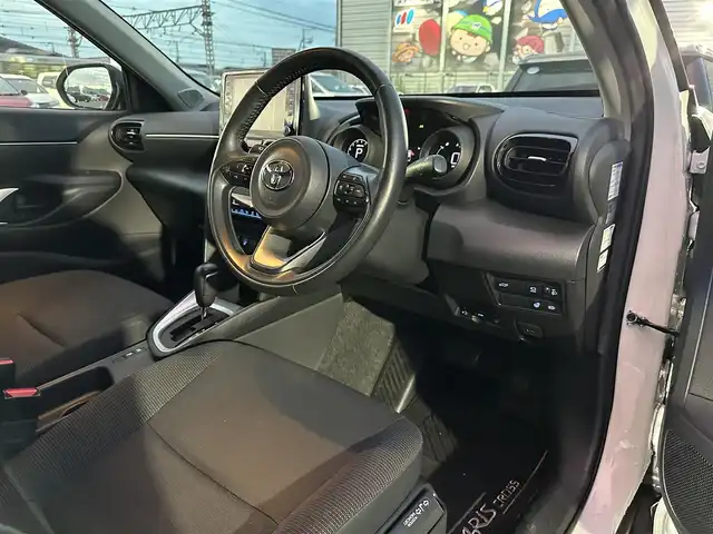 トヨタ ヤリスクロス G 熊本県 2020(令2)年 2.8万km ホワイトパールクリスタルシャイン モデリスタエアロ/純正8インチナビ/（Bluetooth/USB/Miracast）/追従クルーズコントロール/ブラインドスポットモニター/パワーシート/シートヒーター/ステアリングヒーター/パワーバックドア/純正LEDヘッドライト/オートマチックハイビーム/純正１９AW/コーナーセンサー/ドライブレコーダー/スマートキー