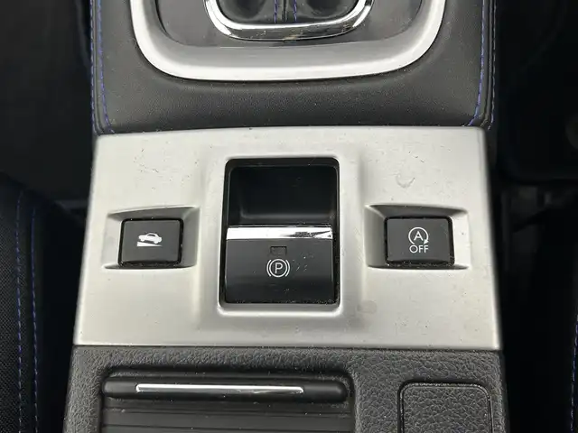 スバル レヴォーグ 1．6GT－S アイサイト 道央・札幌 2014(平26)年 6.9万km クリスタルホワイトP ・４WD/・社外SDナビ/　BT／CD／DVD／SD／フルセグ/・社外ETC/・バックカメラ/・アイサイト/・衝突軽減ブレーキ/・先行車捕捉/・先行車発進お知らせ/・レーンキープアシスト/・後退速度リミッター/・ヒルスタートアシスト/・SI-DRIVE/・パドルシフト/・前席パワーシート/・純正フロアマット/・純正サマー18インチAW/・LEDヘッドライト/・オートライト/・フロントフォグライト/・バックフォグライト/・プッシュスタート/・スマートキー/・スペアキー/・LEDアクセサリライナー/・ドアミラーウィンカー/・ドアバイザー/・トノカバー