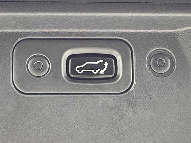 三菱 デリカＤ：５ P 愛知県 2021(令3)年 6.2万km エメラルドブラックパール/アイガーグレーメタリック ８インチナビ・フルセグTV/全方位カメラ/レーダークルーズコントロール/オートステップ/両側パワースライドドア/パワーバックドア/LEDヘッドライト/ETC/パドルシフト/パワーシート/レーダークルーズ/電動パーキングブレーキ