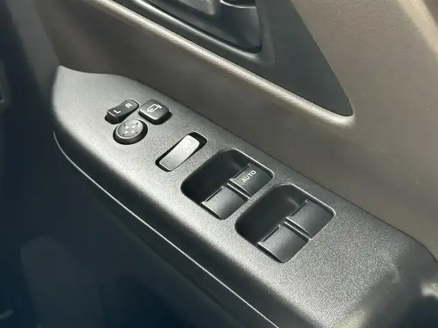 スズキ スペーシア HYBRID X 島根県 2024(令6)年 1.5万km ブルーイッシュブラックパール3 登録時走行距離14618km/社外ナビ(AVIC-RL812)/(AM/FM/CD/DVD/Bluetooth)/フルセグテレビ/両側パワースライドドア/バックカメラ/追従型クルーズコントロール/レーンアシスト/シートヒーター/オットマン付きリアシート/スリムサーキュレーター/横滑り防止/アイドリングストップ