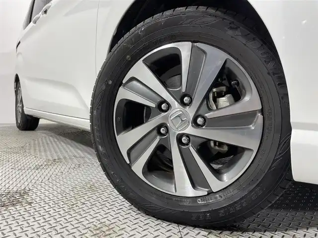 ホンダ フリード G ホンダセンシング 大阪府 2022(令4)年 1.5万km プラチナホワイトパール 純正ナビ バックカメラ ハーフレザー シートヒーター レーダークルコン 衝突軽減ブレーキ レーンアシスト 両側パワースライドドア オートライト アイドリングストップ ETC
