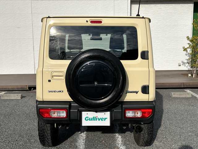 スズキ ジムニー XC 千葉県 2023(令5)年 1.1万km シフォンアイボリーM ディスプレイオーディオ　ＦＨ－８５００ＤＶＳ　ＢＴ　ＤＶＤ　バックカメラ　クルコン　ＥＴＣ　ドラレコ　シートヒーター　ＬＥＤライト　ＨＫＳマフラー　ホワイトレタ　Ｒ／Ｔタイヤ　４ＷＤ　ターボ　衝突軽減