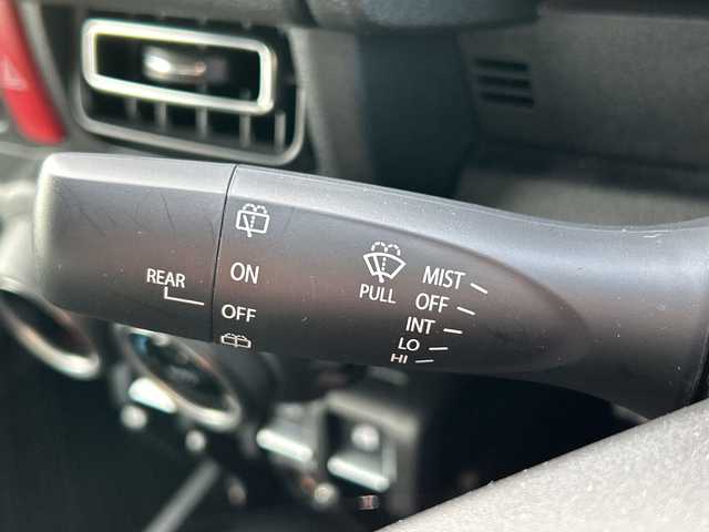 スズキ ジムニー XC 千葉県 2023(令5)年 1.1万km シフォンアイボリーM ディスプレイオーディオ　ＦＨ－８５００ＤＶＳ　ＢＴ　ＤＶＤ　バックカメラ　クルコン　ＥＴＣ　ドラレコ　シートヒーター　ＬＥＤライト　ＨＫＳマフラー　ホワイトレタ　Ｒ／Ｔタイヤ　４ＷＤ　ターボ　衝突軽減