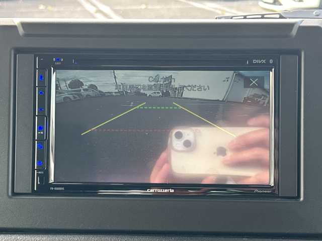 スズキ ジムニー XC 千葉県 2023(令5)年 1.1万km シフォンアイボリーM ディスプレイオーディオ　ＦＨ－８５００ＤＶＳ　ＢＴ　ＤＶＤ　バックカメラ　クルコン　ＥＴＣ　ドラレコ　シートヒーター　ＬＥＤライト　ＨＫＳマフラー　ホワイトレタ　Ｒ／Ｔタイヤ　４ＷＤ　ターボ　衝突軽減