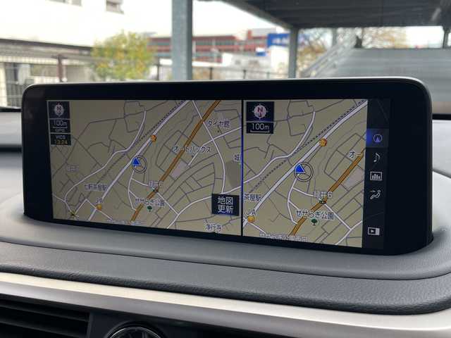 レクサス ＲＸ 450h Fスポーツ 広島県 2021(令3)年 3.7万km ホワイトノーヴァガラスフレーク 禁煙/ムーンルーフ/TRDエアロ（F/S/R）/レクサスセーフティ/・プリクラッシュセーフティ/・レーンディパーチャーアラート/・レーダークルーズコントロール/・オートマチックハイビーム/・先行車発進お知らせ/BSM/RCTA/HUD/クリアランスソナー/純正ナビ/・フルセグ/CD/DVD/Blu-ray/SD/REC/USB/AUX/スマホ連携/パノラミックビューモニター/革巻きステアリング/パドルシフト/ステアリングヒーター/オートライト/パワーバックドア/D/Nパワーシート/シートメモリー/全席シートヒーター/D/Nベンチレーション/LEDヘッドライト/フォグランプ/スマートキー/プッシュスタート/100V1500W電源/前後ドライブレコーダー（TZ-D205W）/ETC2.0