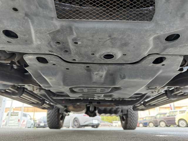 トヨタ ＦＪクルーザー 三重県 2016(平28)年 5.9万km ホワイト ガソリン/パートタイム4WD/フロア5AT/イクリプス 7インチ フューチャーリンクナビ AVN-Z05iW/（FM/AM/TV/Bluetooth/CD/DVD/SD/SDREC/USB/外部入力）/バックカメラ/ETC/安全/・バックソナー/・SRS 前席サイドエアバッグ＆前後席カーテンシールドエアバッグ/・EBD付ABS/装備/・【OP】アクティブトラクションコントロール［A-TRAC］/・【OP】ウインドシールドデアイサー/・【OP】サイドステップ/・【OP】クルーズコントロール/・マニュアルエアコン/・ステアリングスイッチ/・リヤフォグランプ/・チルトステアリング/・電動調整ドアミラー＆広角フェンダーミラー/・265/70R17 トーヨー・オープンカントリータイヤ ＆スチールホイール/・17インチスチールホイール（純正ハブキャップ付）あり/・リモコンキーx2、スペアメカキーx1、リモコンスターターx1/など