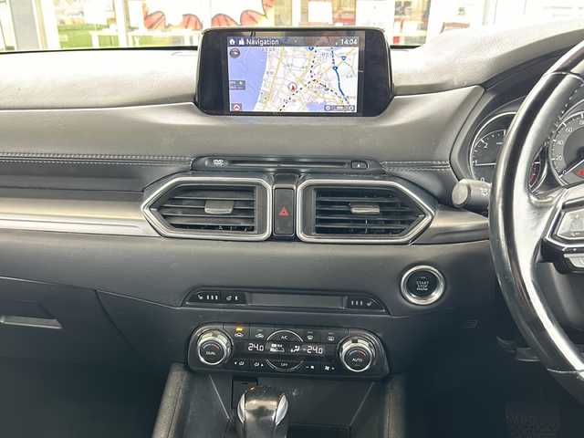 マツダ ＣＸ－５ XD プロアクティブ 鳥取県 2017(平29)年 13.5万km ソウルレッドプレミアムメタリック スマートキーx2個/BOSEサウンド/プリクラッシュセーフティ/レーダークルーズコントロール/レーンデデパーチャーアラート/クリアランスソナー/サイド・バックカメラ/マツダコネクトナビゲーション/フルセグ・Bluetooth/D席パワーシート/前席シートヒーター/ハンドルヒーター/社外AWスタットレス4本積込/保証書・取説