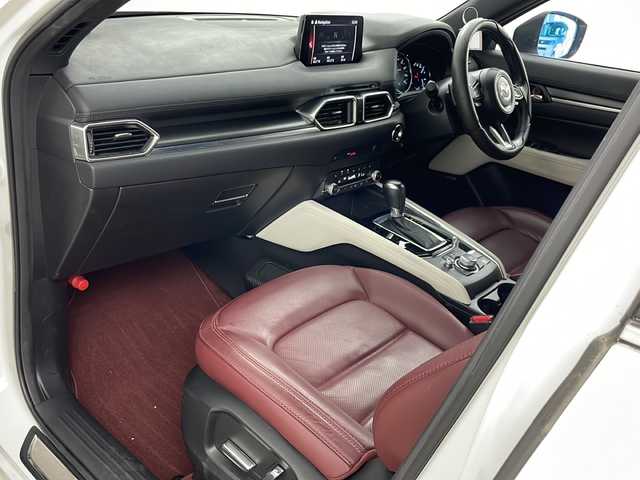 マツダ ＣＸ－５ XD 100周年特別記念車 道央・札幌 2020(令2)年 4万km スノーフレイクホワイトパールマイカ ・4WD/・全方位カメラ/・パワーバックドア/・純正ナビ(TV＆CD＆DVD＆BT)/・パワーバックドア/・BOSEサウンド/・i-ACTIVSENSE/・車線逸脱警報/・標識認識/・リヤ・クロス・トラフィックアラート/・レーダークルーズコントロール/・プリクラッシュセーフティ/・レザーシート/・パワーシート/・シートヒーター/・ベンチレーション/・ステアリングヒーター/・ヘッドアップディスプレイ/・純正エアロ＆フロント＆リア＆サイド/・社外レーダー/・社外ドライブレコーダー/・LEDヘッドライト/・オートライト/・LEDフォグ/・ドアミラーヒーター/・スマートキー/・スペアキー/・純正19インチアルミホイール/・TVキャンセラー