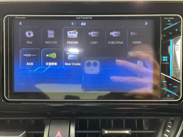 トヨタ Ｃ－ＨＲ G 岐阜県 2017(平29)年 3.4万km ホワイトパールクリスタルシャイン 社外ナビゲーション(AVIC-CW900)/CD DVD/SD/AM FM/USB/AUX/革巻きステアリング/ステアリングリモコン/LEDヘッドライト/オートライト/オートハイビーム/ハーフレザーシート/シートヒーター(D/N)席/ワイパーデアイサー/電動サイドブレーキ/オートホールド機能/トヨタセーフティセンス/レーンデパーチャーアラート（操舵支援あり）/ふらつき警報/プリクラッシュセーフティ/ブラインドスポットビューモニター/リアクロストラフィックアラート/横滑り防止装置