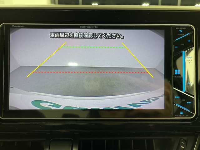 トヨタ Ｃ－ＨＲ G 岐阜県 2017(平29)年 3.4万km ホワイトパールクリスタルシャイン 社外ナビゲーション(AVIC-CW900)/CD DVD/SD/AM FM/USB/AUX/革巻きステアリング/ステアリングリモコン/LEDヘッドライト/オートライト/オートハイビーム/ハーフレザーシート/シートヒーター(D/N)席/ワイパーデアイサー/電動サイドブレーキ/オートホールド機能/トヨタセーフティセンス/レーンデパーチャーアラート（操舵支援あり）/ふらつき警報/プリクラッシュセーフティ/ブラインドスポットビューモニター/リアクロストラフィックアラート/横滑り防止装置