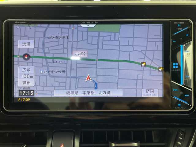 トヨタ Ｃ－ＨＲ G 岐阜県 2017(平29)年 3.4万km ホワイトパールクリスタルシャイン 社外ナビゲーション(AVIC-CW900)/CD DVD/SD/AM FM/USB/AUX/革巻きステアリング/ステアリングリモコン/LEDヘッドライト/オートライト/オートハイビーム/ハーフレザーシート/シートヒーター(D/N)席/ワイパーデアイサー/電動サイドブレーキ/オートホールド機能/トヨタセーフティセンス/レーンデパーチャーアラート（操舵支援あり）/ふらつき警報/プリクラッシュセーフティ/ブラインドスポットビューモニター/リアクロストラフィックアラート/横滑り防止装置