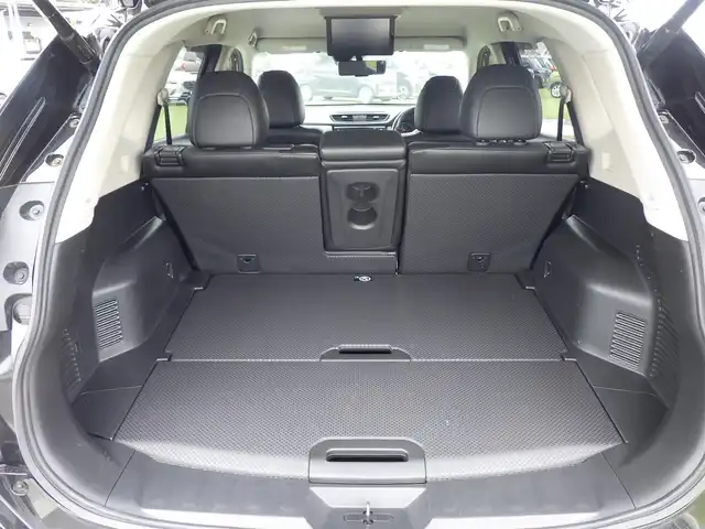 日産 エクストレイル 20Xi 千葉県 2019(平31)年 5.8万km ダイヤモンドブラック エマージェンシーブレーキ/プロパイロット/インテリジェントクルーズコントロール/パワーバックドア/カブロンシート/純正SDナビ/地デジTV/【BD/DVD/CD再生機能　Bluetooth接続】/アラウンドビューモニター/革巻きステアリング/ETC/LEDヘッドライト/フォグライト/ウインカーミラー/コーナーセンサー/純正18インチアルミホイル/インテリジェントキー