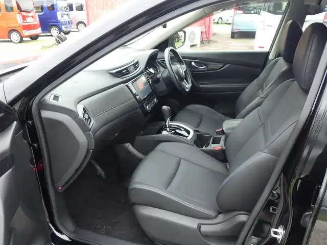 日産 エクストレイル 20Xi 千葉県 2019(平31)年 5.8万km ダイヤモンドブラック エマージェンシーブレーキ/プロパイロット/インテリジェントクルーズコントロール/パワーバックドア/カブロンシート/純正SDナビ/地デジTV/【BD/DVD/CD再生機能　Bluetooth接続】/アラウンドビューモニター/革巻きステアリング/ETC/LEDヘッドライト/フォグライト/ウインカーミラー/コーナーセンサー/純正18インチアルミホイル/インテリジェントキー