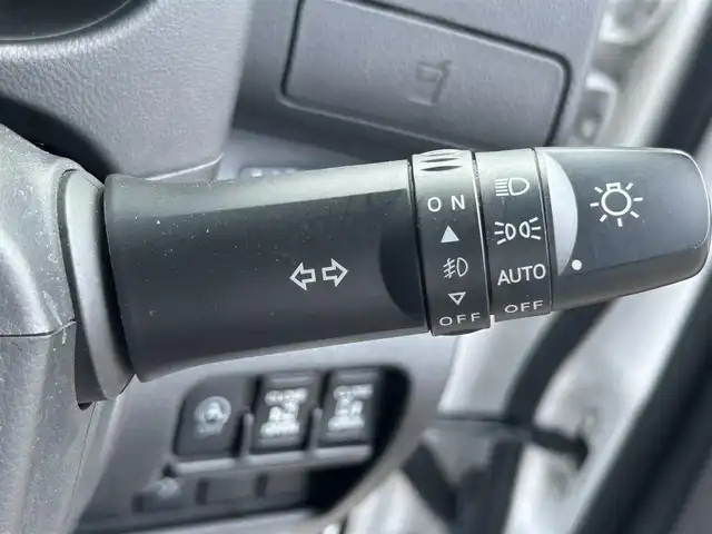 日産 デイズ ルークス ハイウェイスターターボ 愛知県 2015(平27)年 7.9万km ホワイトパール 社外SDナビ/　（Bluetooth、DVD/CD、FM/AM）/フルセグTV/両側パワースライドドア/純正フロアマット/アラウンドビュー/ドライブレコーダー前方/ドアバイザー/オートライト/LEDライト/純正15インチアルミホイール/ETC/アイドリングストップ