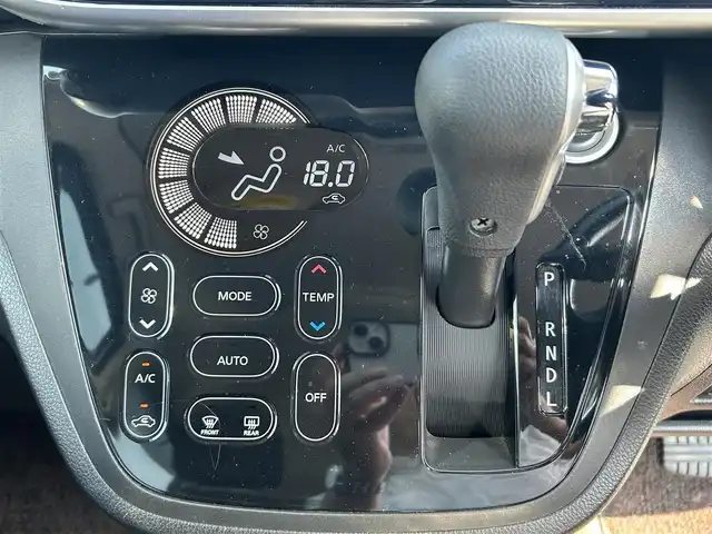 日産 デイズ ルークス ハイウェイスターターボ 愛知県 2015(平27)年 7.9万km ホワイトパール 社外SDナビ/　（Bluetooth、DVD/CD、FM/AM）/フルセグTV/両側パワースライドドア/純正フロアマット/アラウンドビュー/ドライブレコーダー前方/ドアバイザー/オートライト/LEDライト/純正15インチアルミホイール/ETC/アイドリングストップ