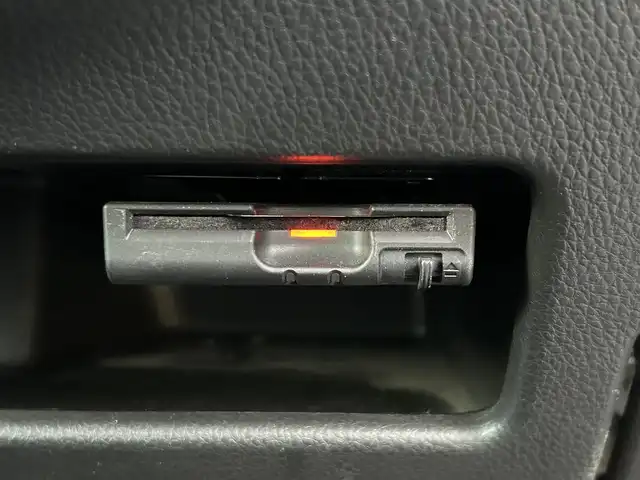 日産 デイズ ルークス ハイウェイスターターボ 栃木県 2015(平27)年 8万km ホワイトパール エマージェンシーブレーキ/純正SDナビ/・フルセグTV/・CD/DVD/BT/・SD/iPod/AUX/・AM.FM/アラウンドビューモニター/ETC/ドライブレコーダー/両側電動スライドドア/革巻きステアリング/ステアリングスイッチ/アイドリングストップ/スマートキー/プッシュスタート/HIDヘッドライト/フォグランプ/オートライト/純正15インチAW/純正フロアマット/純正ドアバイザー/横滑り防止システム/電動格納ウィンカーミラー