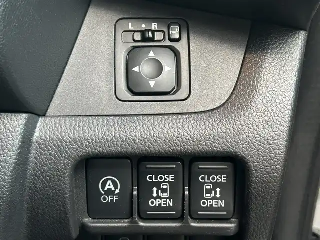 日産 デイズ ルークス ハイウェイスターターボ 栃木県 2015(平27)年 8万km ホワイトパール エマージェンシーブレーキ/純正SDナビ/・フルセグTV/・CD/DVD/BT/・SD/iPod/AUX/・AM.FM/アラウンドビューモニター/ETC/ドライブレコーダー/両側電動スライドドア/革巻きステアリング/ステアリングスイッチ/アイドリングストップ/スマートキー/プッシュスタート/HIDヘッドライト/フォグランプ/オートライト/純正15インチAW/純正フロアマット/純正ドアバイザー/横滑り防止システム/電動格納ウィンカーミラー