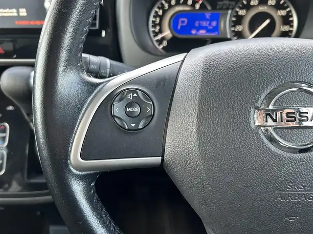 日産 デイズ ルークス ハイウェイスターターボ 栃木県 2015(平27)年 8万km ホワイトパール エマージェンシーブレーキ/純正SDナビ/・フルセグTV/・CD/DVD/BT/・SD/iPod/AUX/・AM.FM/アラウンドビューモニター/ETC/ドライブレコーダー/両側電動スライドドア/革巻きステアリング/ステアリングスイッチ/アイドリングストップ/スマートキー/プッシュスタート/HIDヘッドライト/フォグランプ/オートライト/純正15インチAW/純正フロアマット/純正ドアバイザー/横滑り防止システム/電動格納ウィンカーミラー