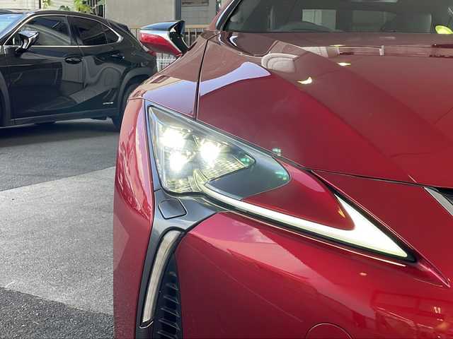 レクサス ＬＣ 500h Lパッケージ 京都府 2017(平29)年 4.2万km ラディアントレッドコントラストレイヤリング マークレビンソン /３眼LEDライト /レクサスセーフティシステム/レーダークルーズコントロール/オートマチックハイビーム/HUD /RCTA /LKA /AHB/BSM /クリアランスソナー /リアスポイラー /ブレーキホールド/黒革 /エアロ(F・S・R) /メモリーパワーシート  /パドルシフト /バックカメラ/メモリーパワーシート/シートヒーター＆ベンチレーター/Miracast/ドライブレコーダー（TZ-D001）/TT FORCED22インチAW