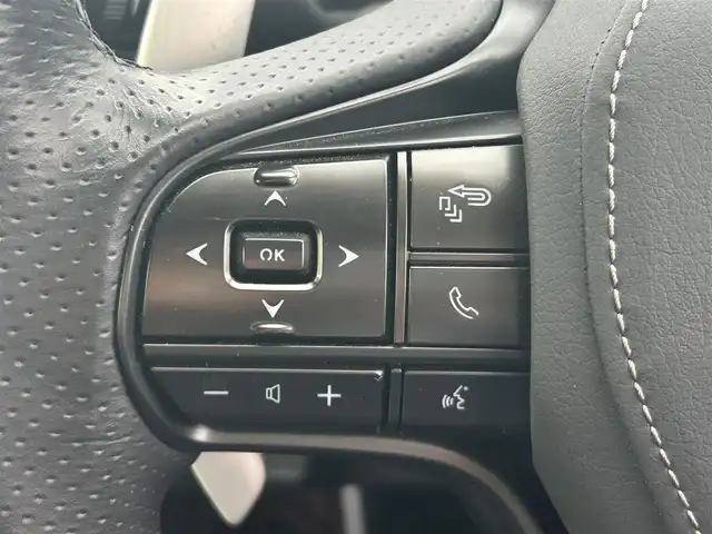 レクサス ＬＣ 500h Lパッケージ 岡山県 2017(平29)年 4.2万km ラディアントレッドコントラストレイヤリング 登録時走行距離41792km/TRDフルエアロ/サンルーフ/マークレビンソン/純正12.3インチナビ/フルセグTV(AM/FM/CD/DVD/Bluetooth)/バックカメラ/ビルトインETC2.0/ヘッドアップディスプレイ/レクサスセーフティシステム＋/・ブラインドスポットモニター/・プリクラッシュセーフティ/・レーントレーシングアシスト/・レーダークルーズコントロール/・オートマチックハイビーム/アイドリングストップ/D/N席シートヒーター/D/N席ベンチレーション/本革シート/純正フロアマット/22インチ社外AW